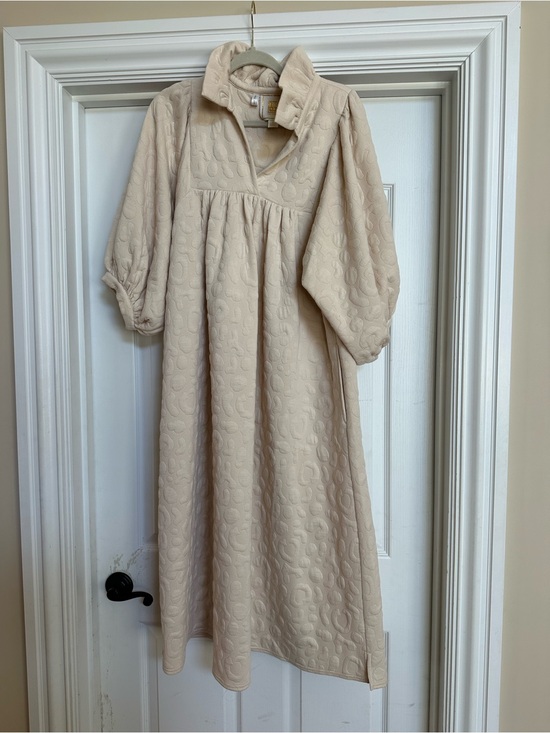 Emily Mccarthy Dresses & Skirts - Emily McCarthy size large. Only worn once.